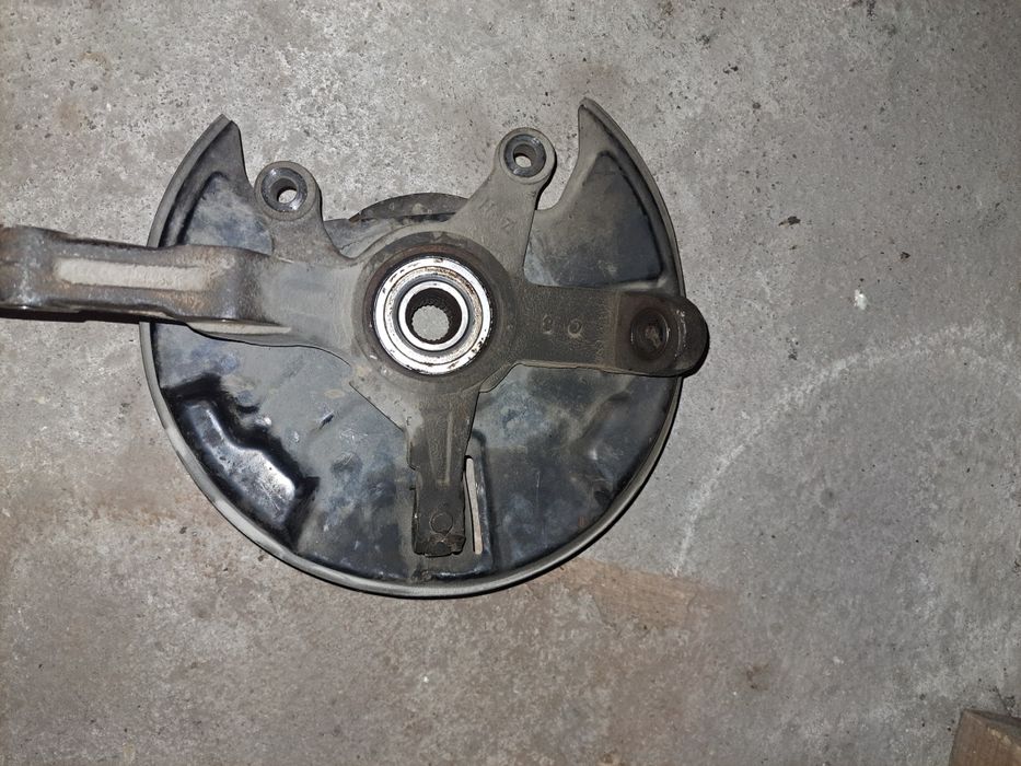 Рейка с инжектори за дайхатсу териос 1.3 86 коня Бензин