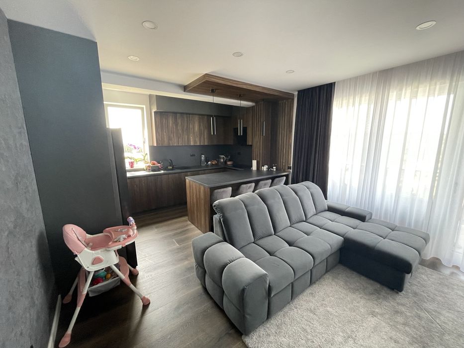 Apartament 3 Cam, 2 bai/balcoane, garaj, VIVO