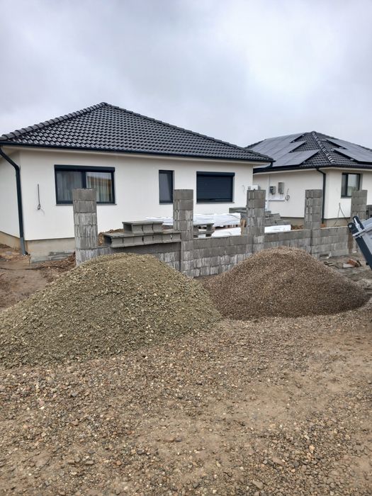 Nisip - Pietris moloz - Transport