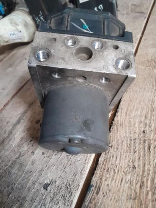 pompa abs unitate abs calculator abs modul abs ford mondeo mk3 0265800
