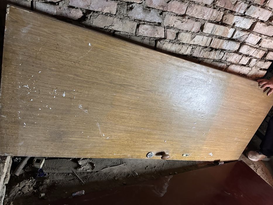 Продам входную дверь