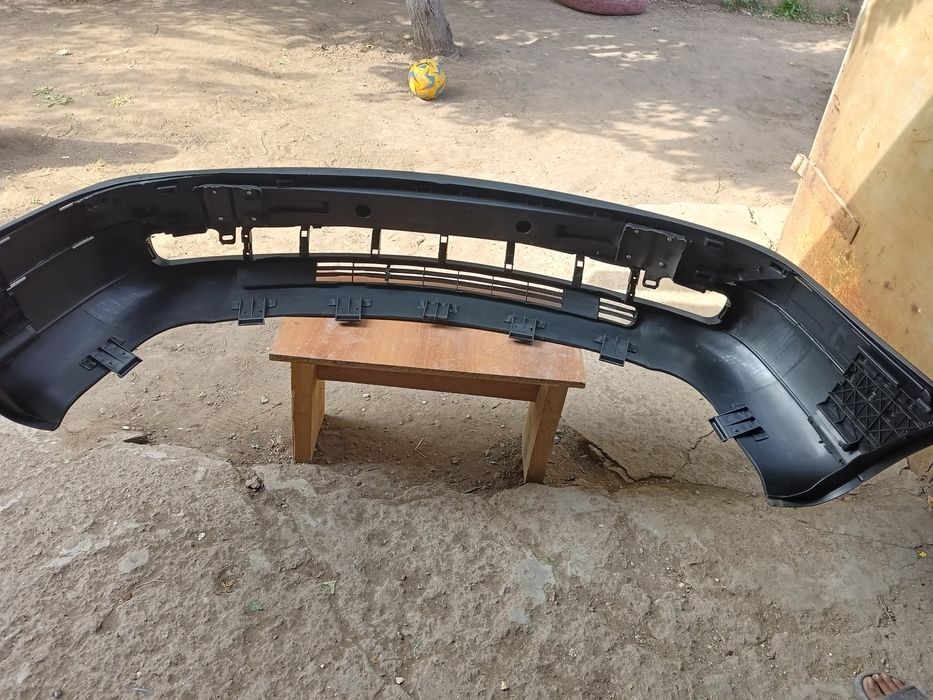 Продам бампер Audi 100