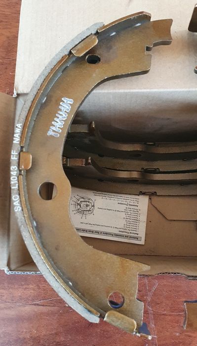 Колодки  от ручника каптива  подходит на1, 2,3,4 новые