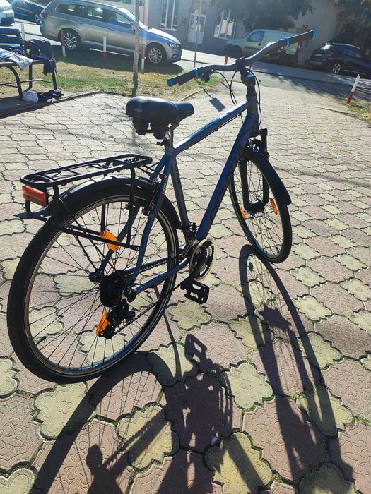 Bună ziua aș vrea să vând bicicleta asta a costat 800 RON și îl vând la 600 Lei detalii la numărul de telefon afișat 0774334510 se aduce la voi acasă