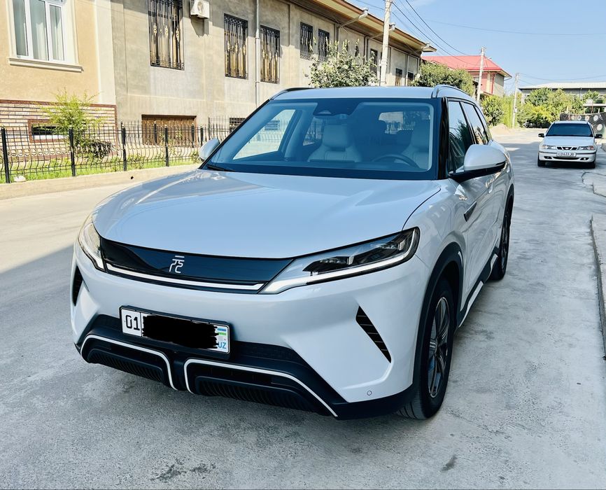 BYD Yuan Up  ( Full pozitsia )