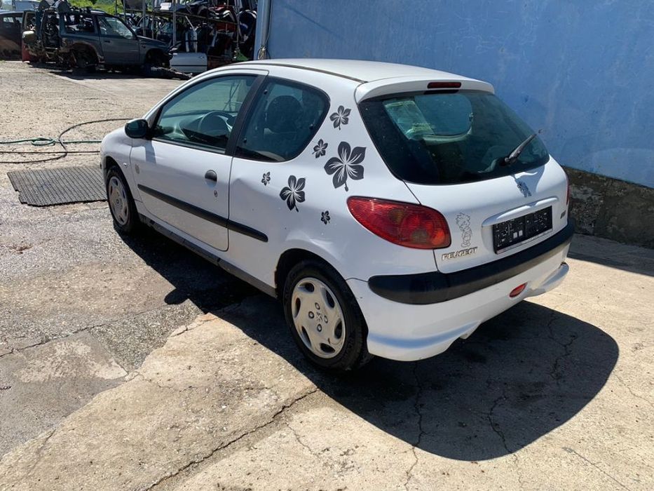 Dezmembrez piese Peugeot 206