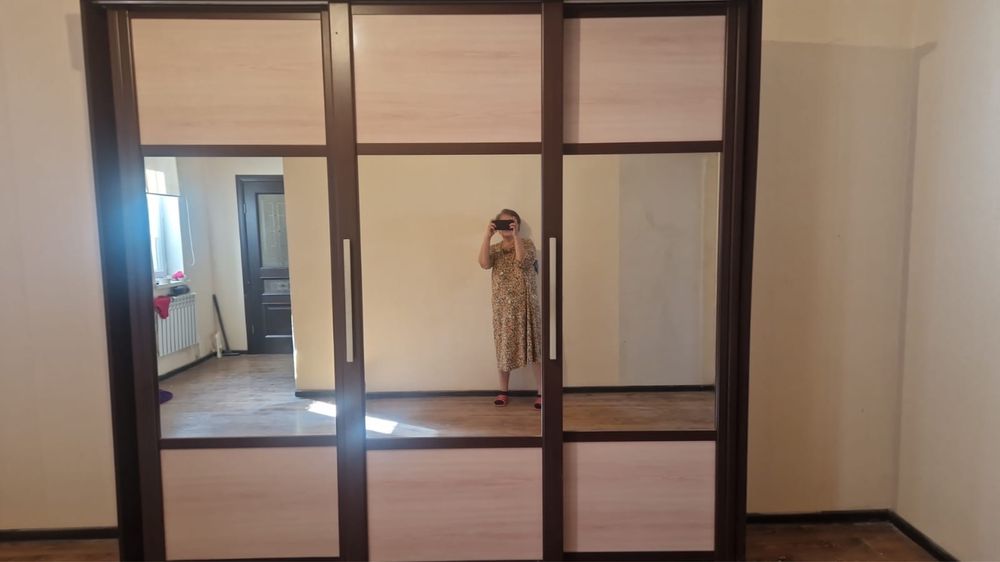 Продается б/у шкаф