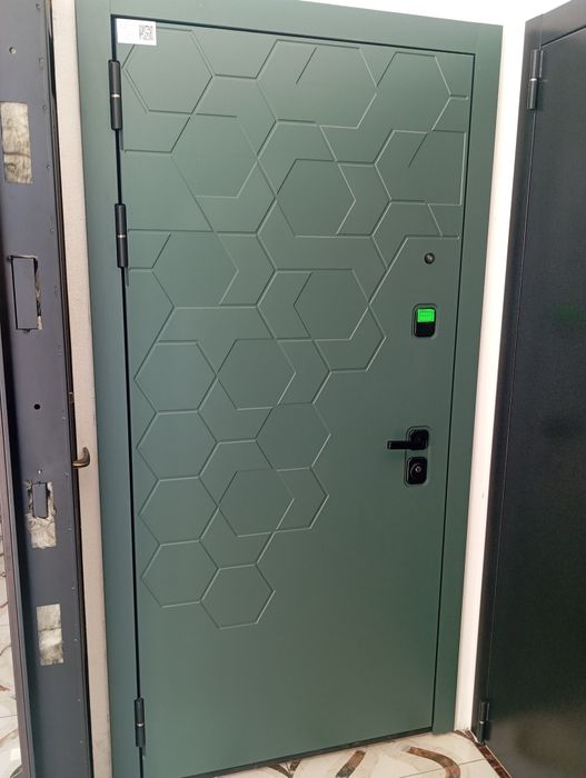 Входные двери Российского  производства имеется расрочка