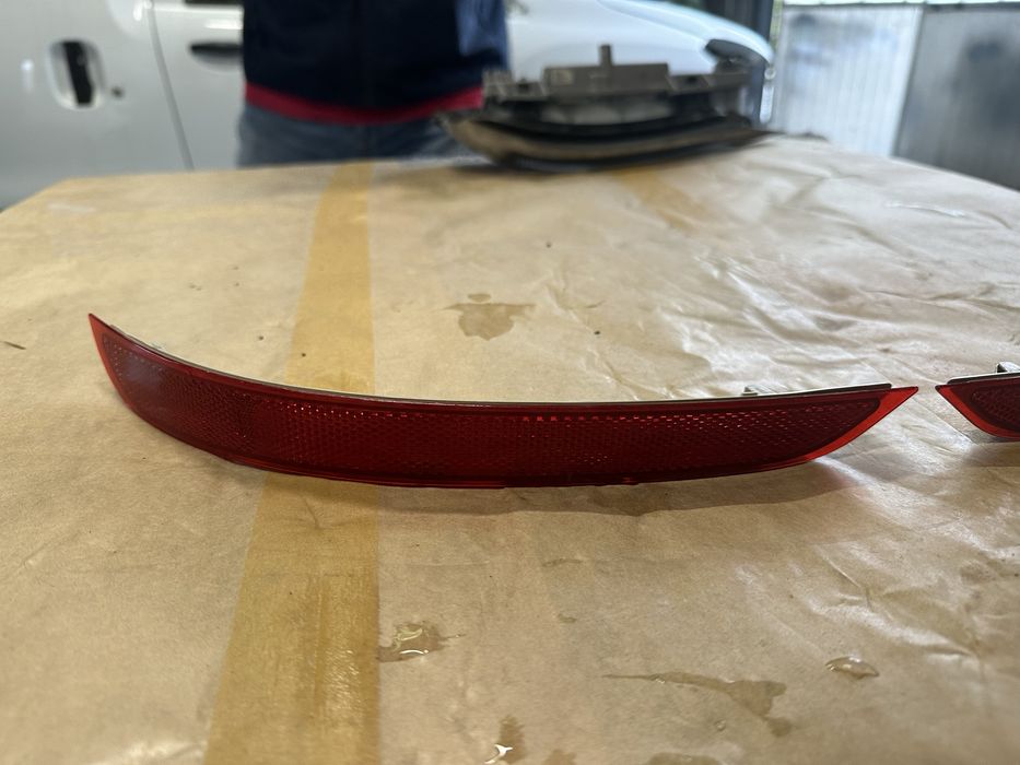 Светлоотразители за BMW X5  2010-2013