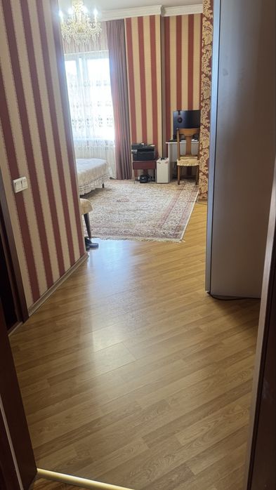 Продам квартиру 4-х комнатная