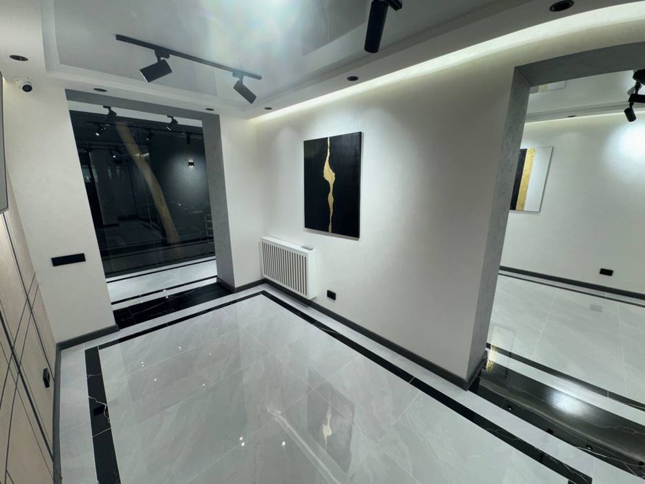 Аренда под Офис Ориентир Старт Стадион 43м2 1300$ торг