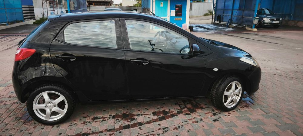 Mazda 2 ideala navetă