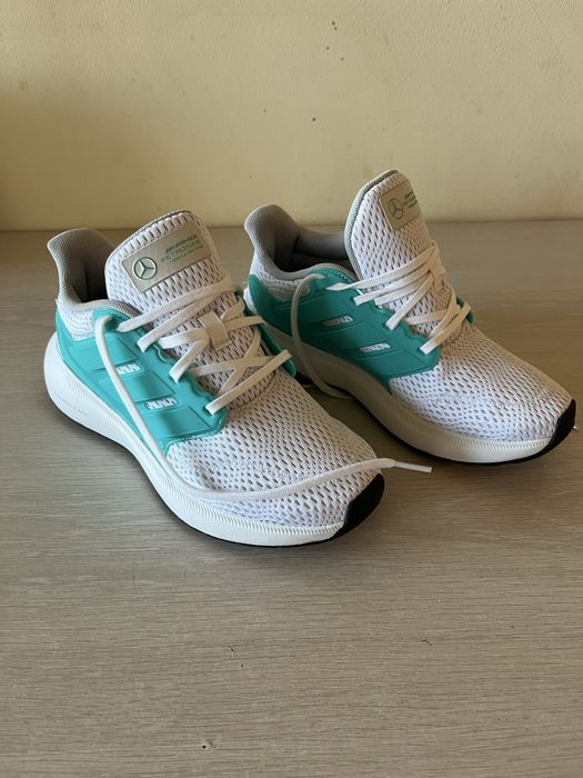 Adidas AMG Petronas 35,5