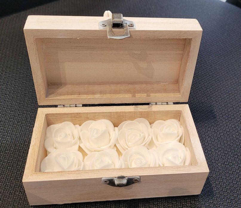 Кутия за сватбени халки