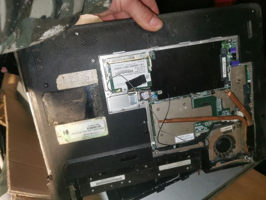 Leptop pentru piese 15 lei/buc