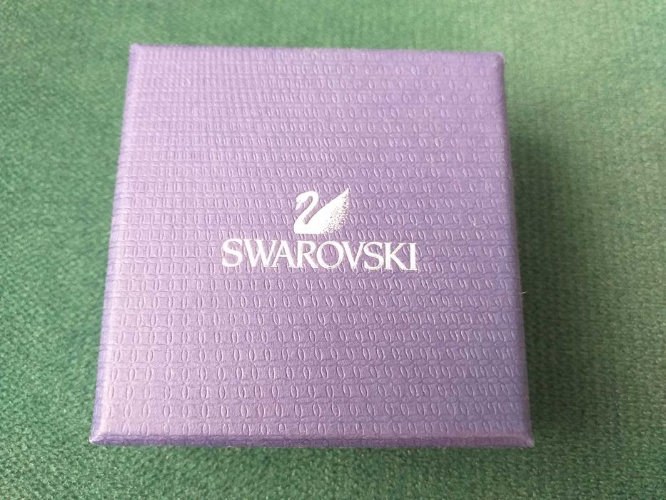 Butoni swarovski + butoni clasici! 350 lei