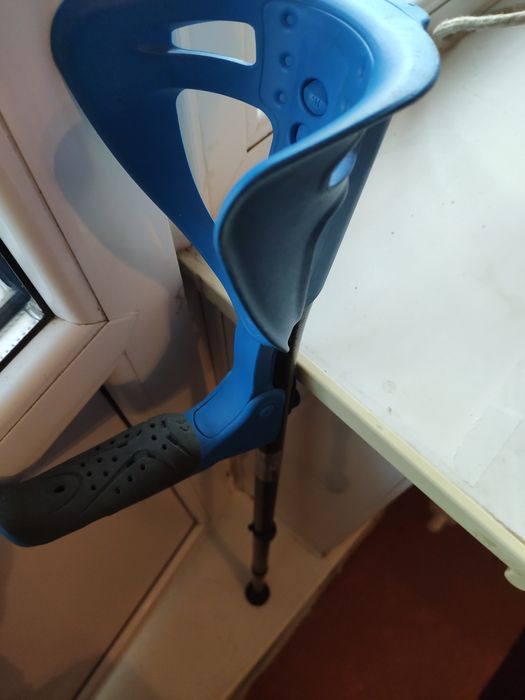 Продам костыль в отличном состоянии