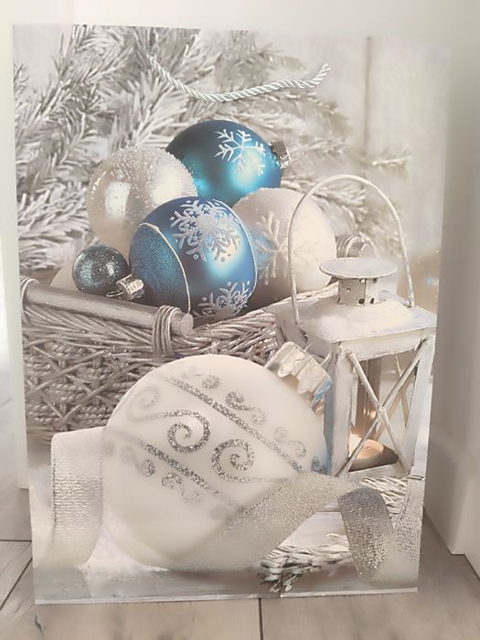 Новогодние пакеты.