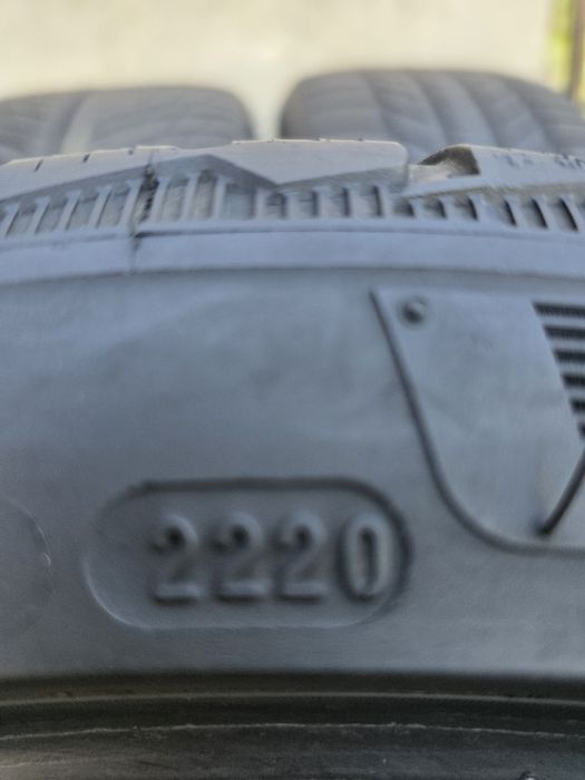 Vând patru anvelope de iarna michelin/continental  275 35 19/ 245 40 19 dot2322