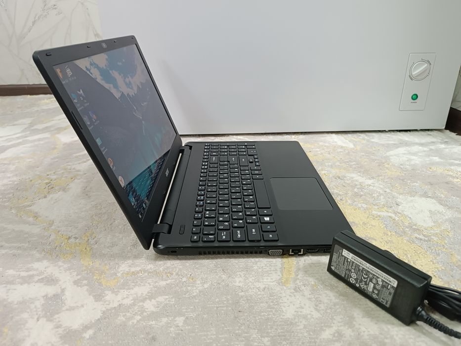 Ноутбук ACER 4-ядерный.