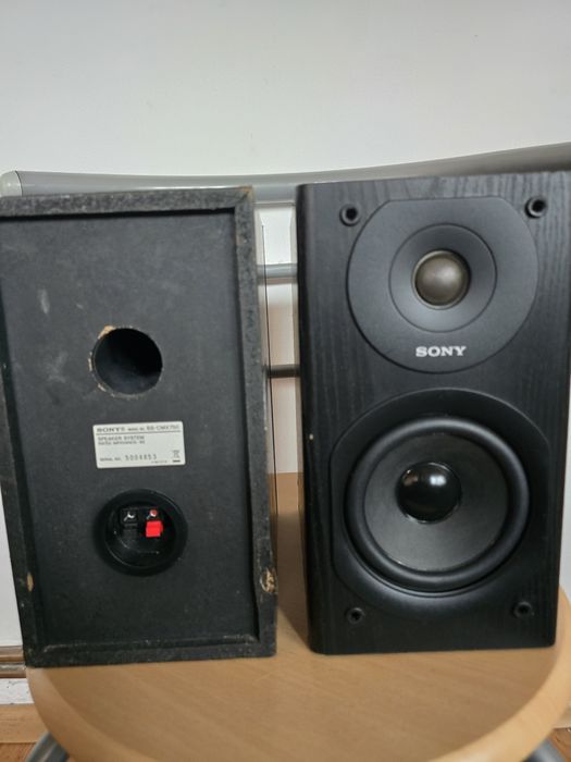 Vand 4 boxe Sony, de raft,  bass reflex