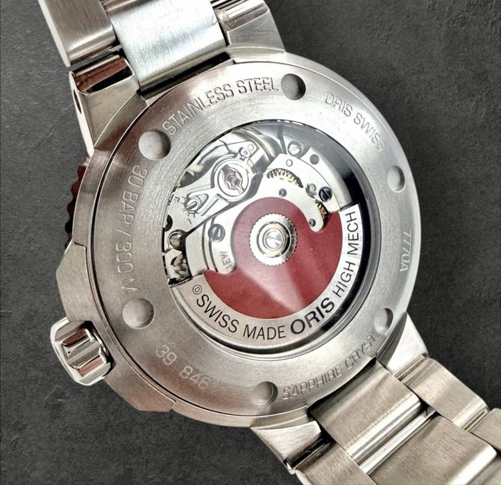 Oris Aquis Date "Upcycle" (36.5 мм) чисто нов фул комплект