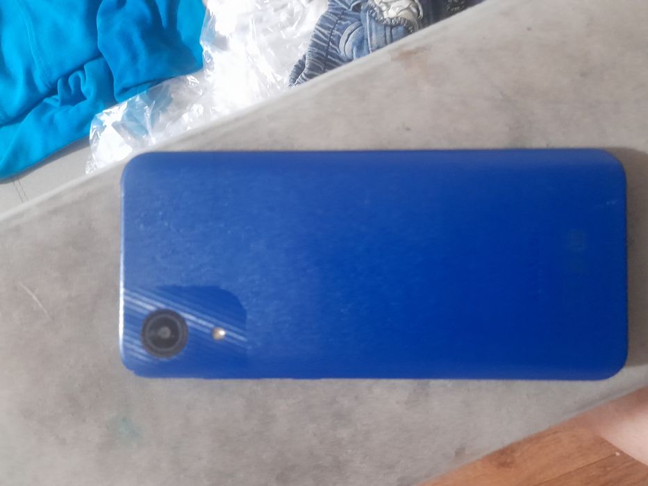 Продам телефон самсунг