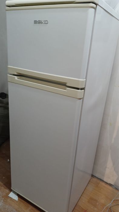 Холодильник срочно сатылады