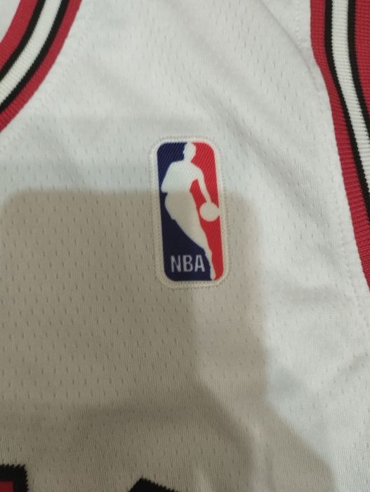 Баскетболен потник Michael Jordan Chicago bulls 97/98 с брандиран подпис