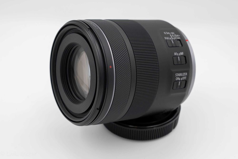 Obiectiv foto Canon RF 85mm F2 Macro IS STM