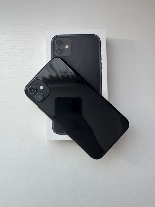 Продам Iphone 11, черный