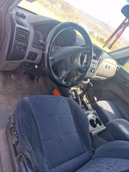 Mitsubishi pajero autoutilitara