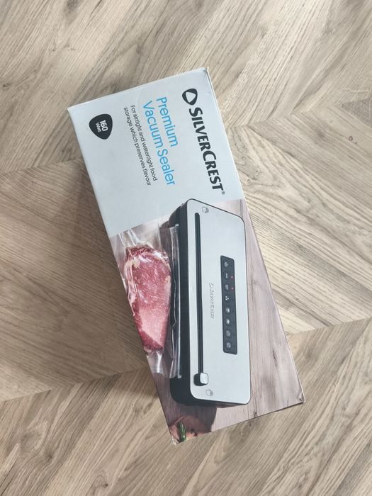 Aparat de Vidat si Sigilat Premium SILVERCREST®, Putere 160W, Finisaj Otel Inoxidabil, Functii Avansate "Wet & Soft", Cutter Integrat, Negru/Argintiu