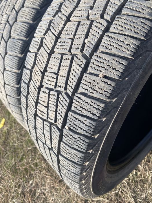 Шины зимнее 3 штуки
