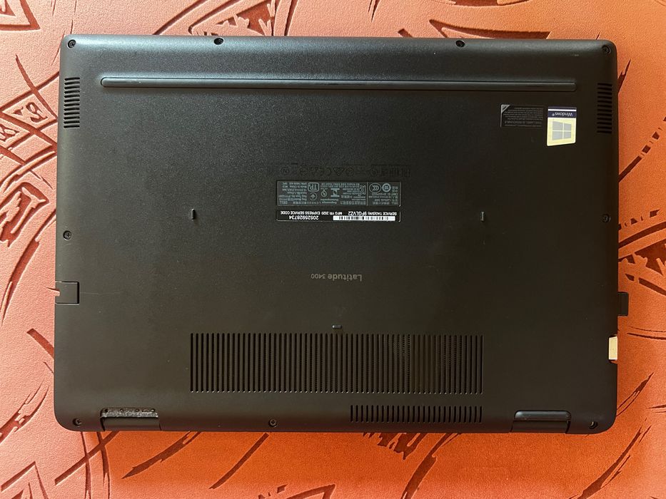 Лаптоп Dell Latitude 3400 | Intel i5-8265U | 8GB RAM | 256GB SSD | Nvidia MX130 | гр. София