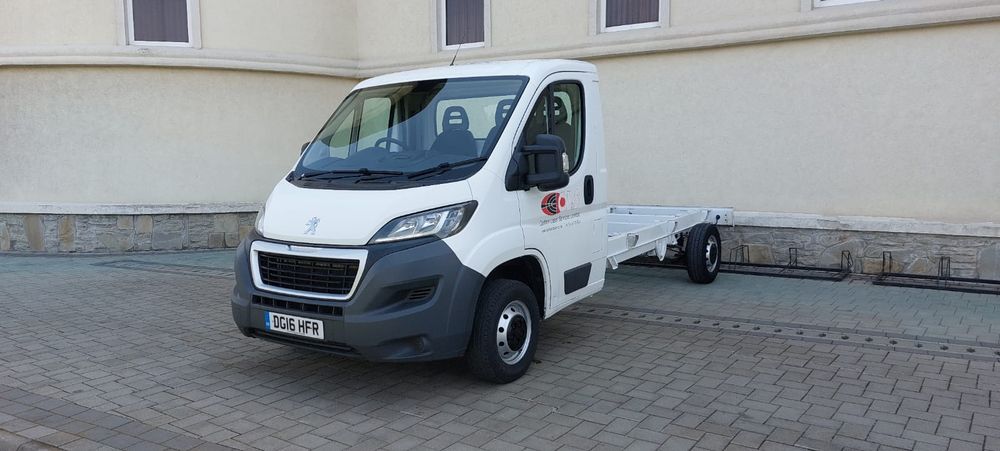 Peugeot Boxer din 2016 motor 2.2 diesel Volan pe dreapta Anglia