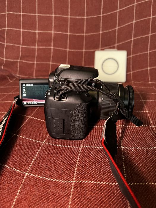 Canon - EOS 700D KIT 18-55 + ПОДАРОК