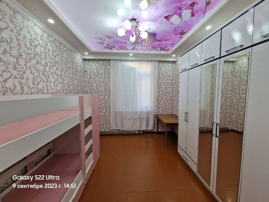 Намунали уй-жой сотилади