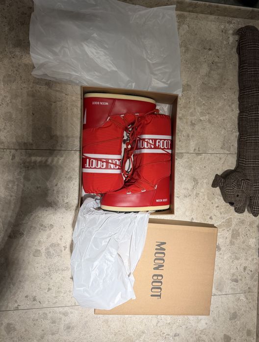 Moon Boot червени 39