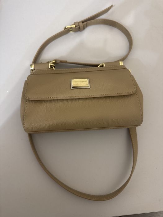 Dolce gabbana каробкасы жок ,4000тг