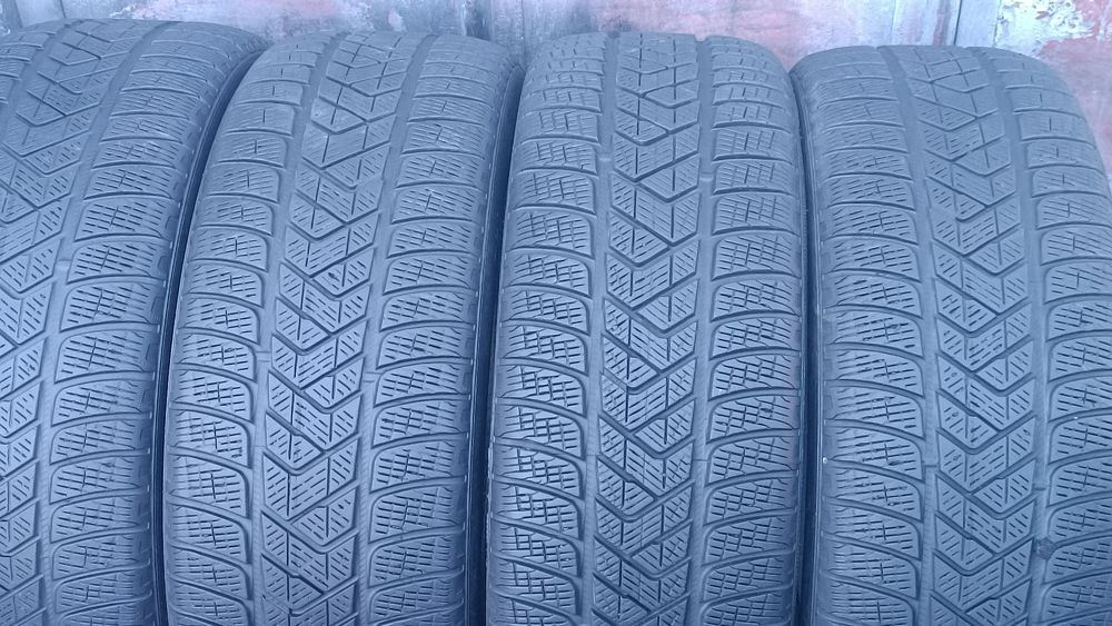 235/55/19 Pirelli