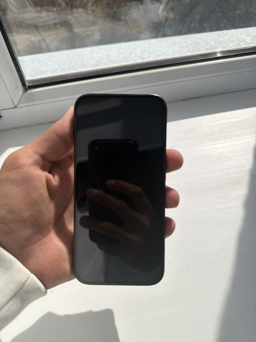 Iphone 15 pro 128gb в чёрном цвете
