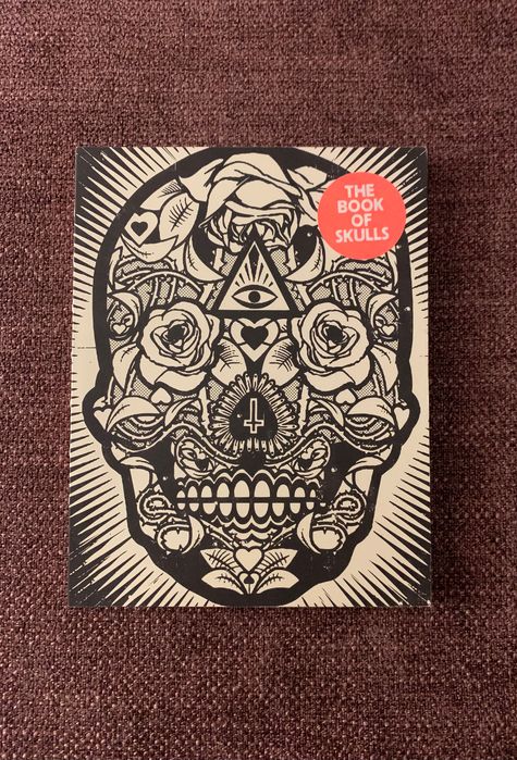 Книга The Book of Skulls