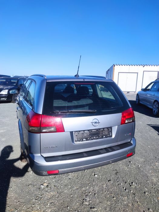 Продавам САМО НА ЧАСТИ! Opel Vectra C 3.0д 184к.с 2007 г. код- Z30DT