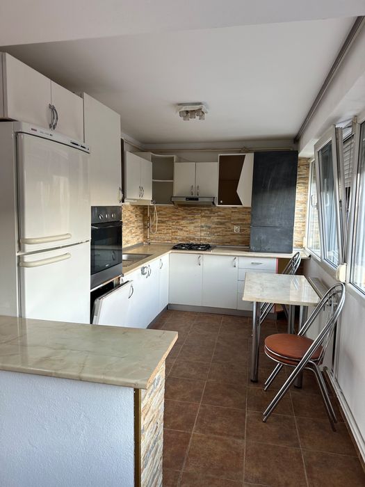 Apartament 3 camere | 86 mp | Terasa 33 mp | Parcare | Curte interioara