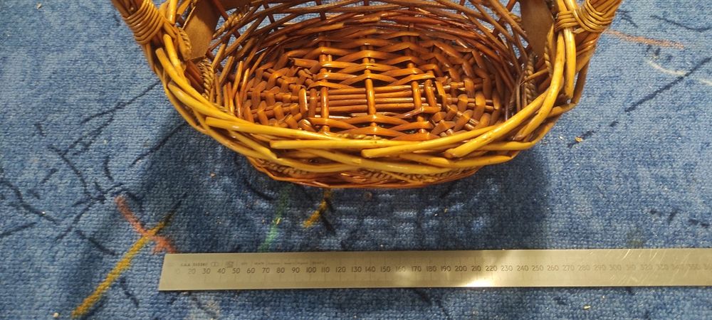 Корзины плетеные б/у