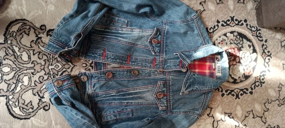 Джинсовая куртка