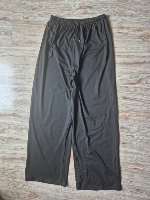 Дамско анцузно долнище М размер