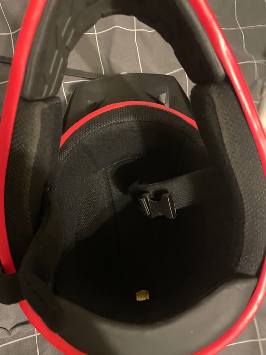 Каска F DORCE ( не е носена)