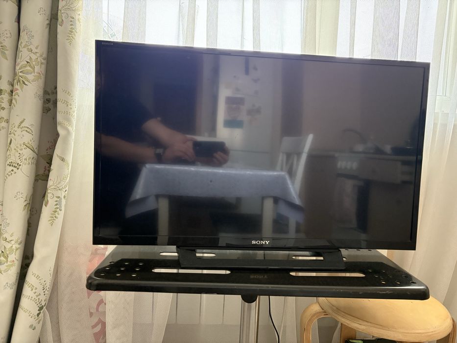 Продам телевизор